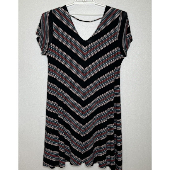 Torrid Dress Sz 2 Short Cap Sleeve V-Neck Multicolor Stripe Stretch Knee Length - Picture 6 of 13